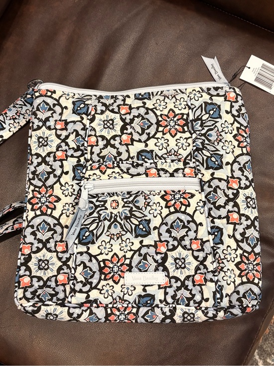 Vera Bradley Handbags - NWT Vera Bradley Floral Quilted Crossbody in Blue, Coral & Cream